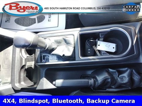 Used 2020 Toyota Tacoma TRD Off-Road image 24