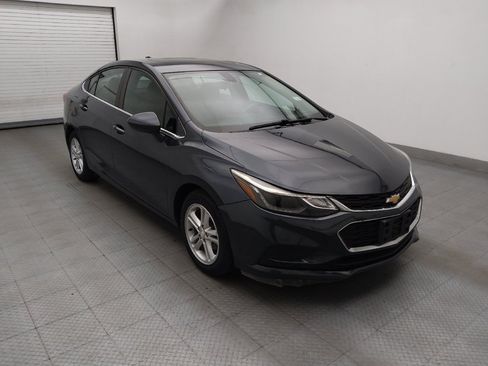 Used 2017 Chevrolet Cruze LT w/ Sun And Sound Package FWD image 13