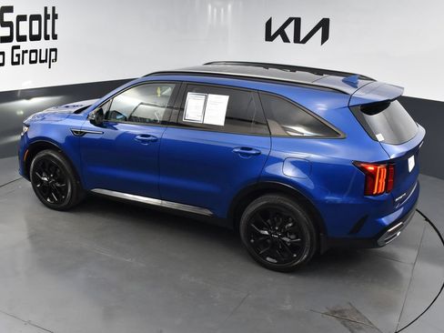 Used 2023 Kia Sorento SX FWD image 11