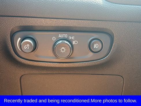 Used 2020 Buick Encore GX Select w/ Experience Buick Package FWD image 31