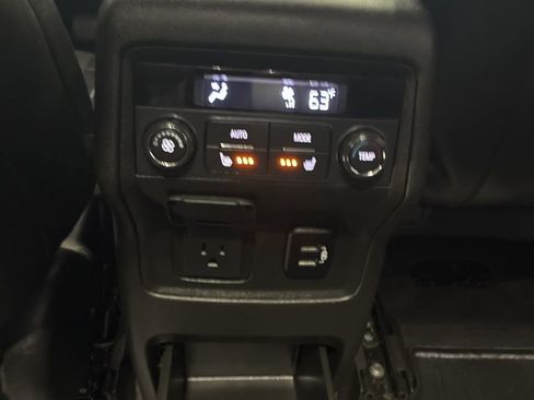 Used 2017 GMC Acadia SLT image 36