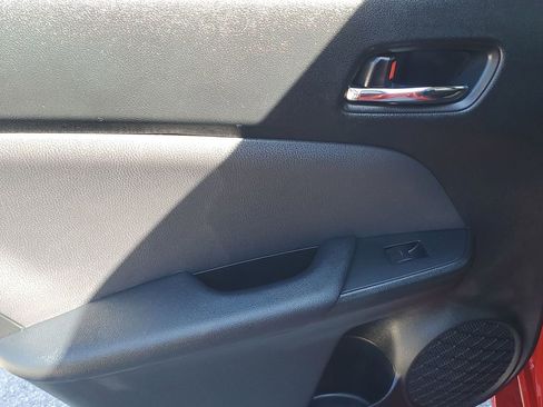 Used 2022 Toyota Prius LE image 40