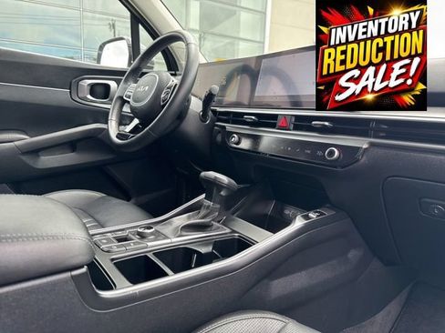 Used 2024 Kia Sorento S AWD/4WD image 28