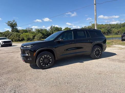 New 2026 Chevrolet Traverse Z71 w/ Driver Confidence Package AWD/4WD image 4