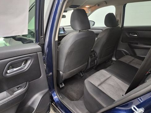 Used 2024 Nissan Rogue SV AWD/4WD image 24