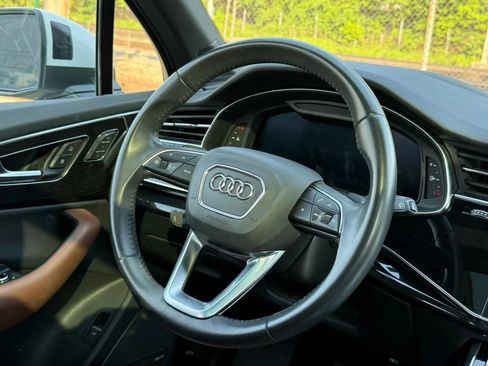 Used 2020 Audi Q7 3.0T Prestige w/ Prestige Package AWD/4WD image 11