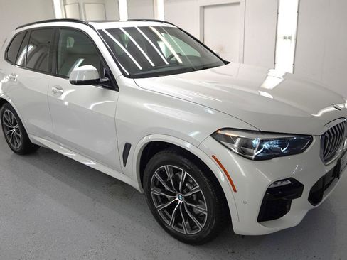 Used 2019 BMW X5 xDrive40i w/ M Sport Package image 11