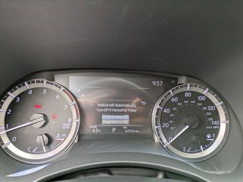 Certified 2024 Toyota Highlander LE image 12