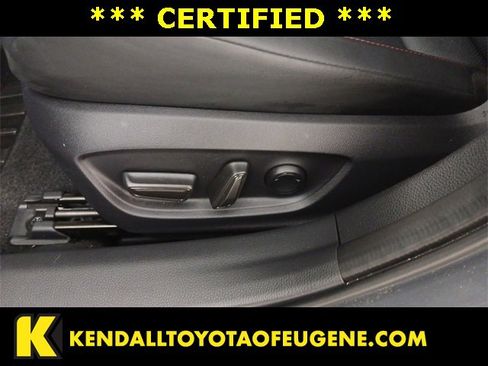 Used 2024 Toyota Prius Prime Premium image 16