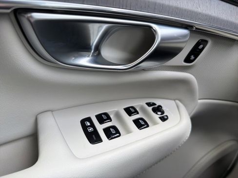 New 2026 Volvo XC90 B6 Ultra w/ Protection Package Premier image 21