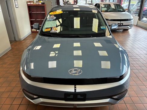 Used 2024 Hyundai Ioniq 5 SE RWD image 5