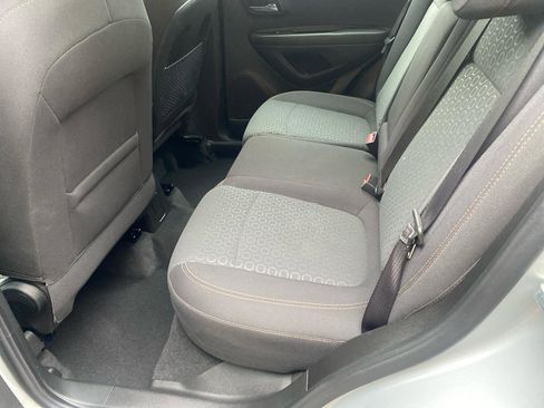 Used 2020 Chevrolet Trax LS image 9