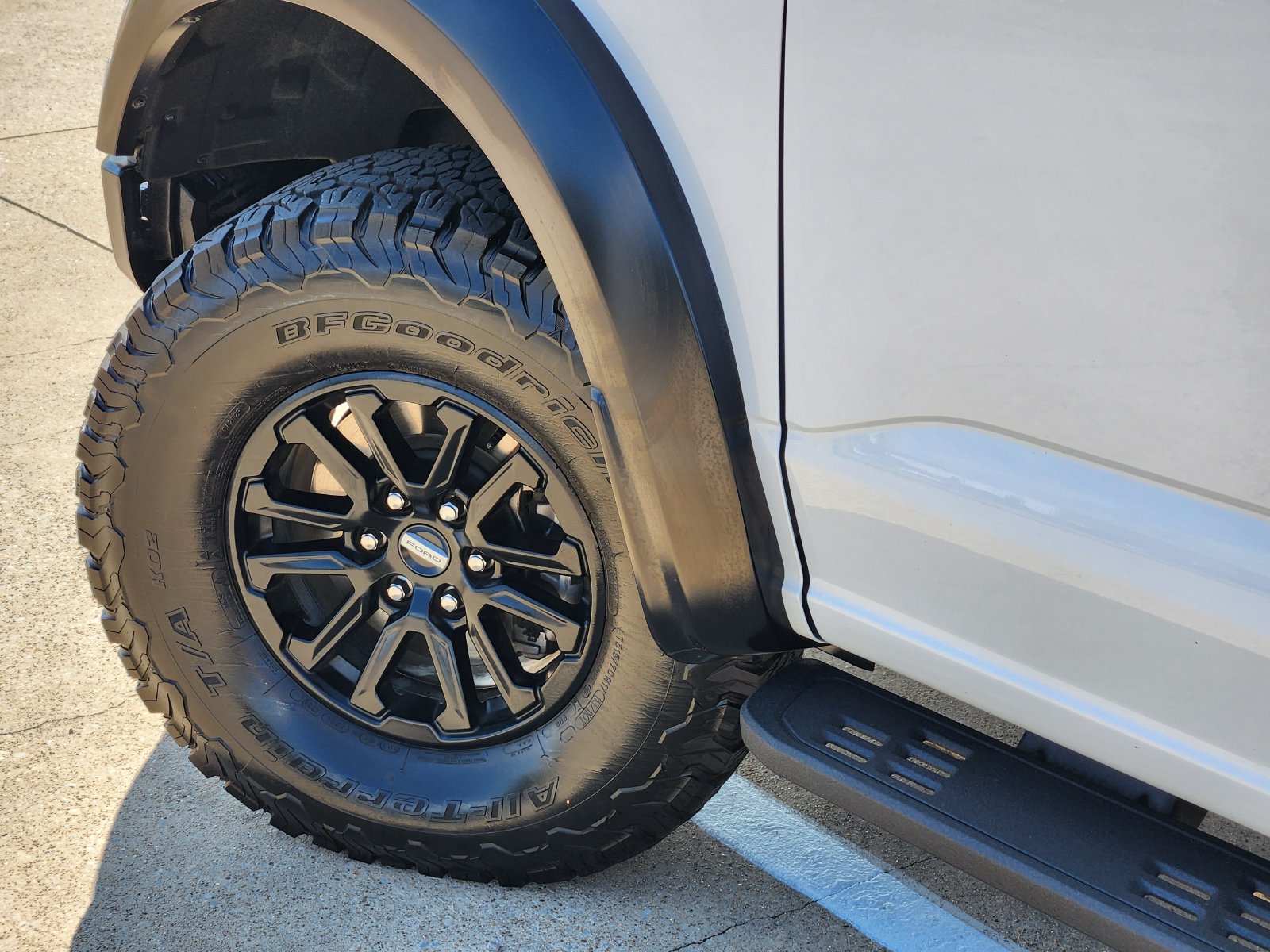 Used 2025 Ford F150 Raptor AWD/4WD image 17