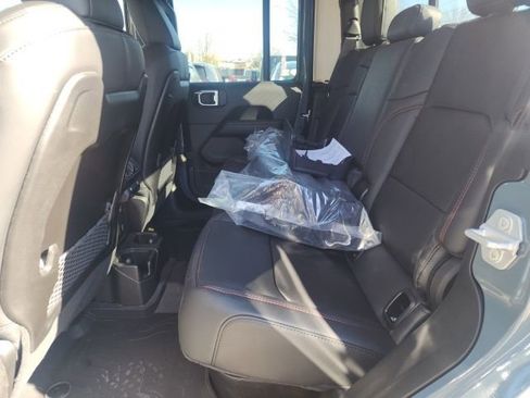 New 2026 Jeep Gladiator Rubicon image 18