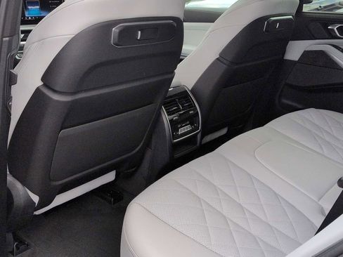Used 2024 BMW X5 xDrive40i w/ Premium Package AWD/4WD image 19