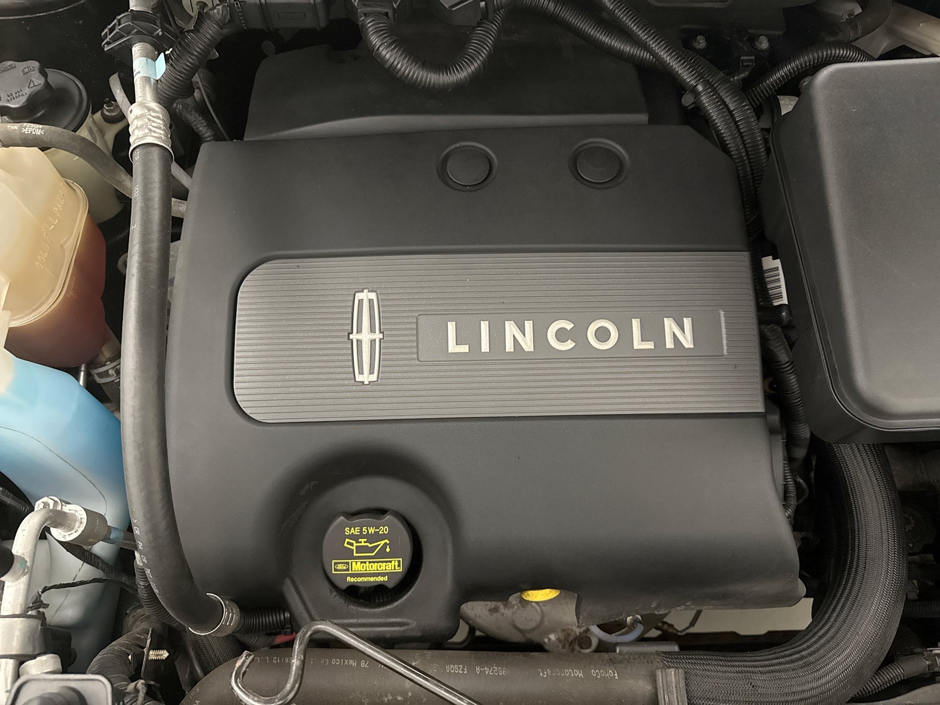 Used 2013 Lincoln MKX AWD image 27