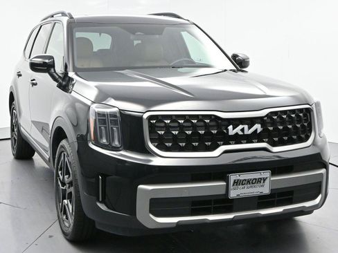 Used 2023 Kia Telluride EX X-Line AWD/4WD image 2