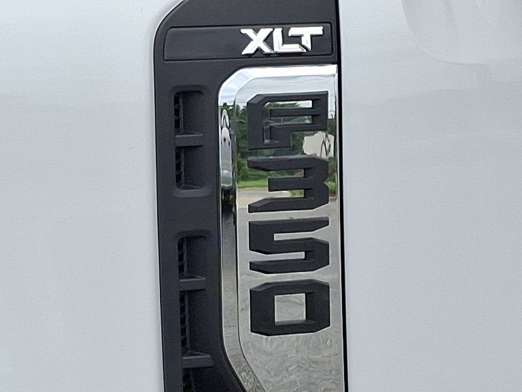 Used 2025 Ford F350 XLT AWD/4WD image 13