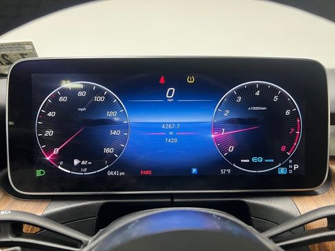 Used 2022 Mercedes-Benz C 300 4MATIC Sedan image 32