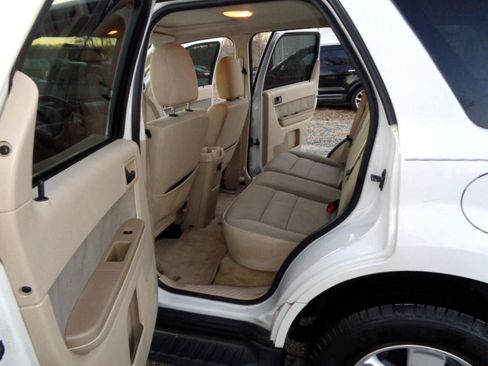 Used 2012 Ford Escape XLT image 41