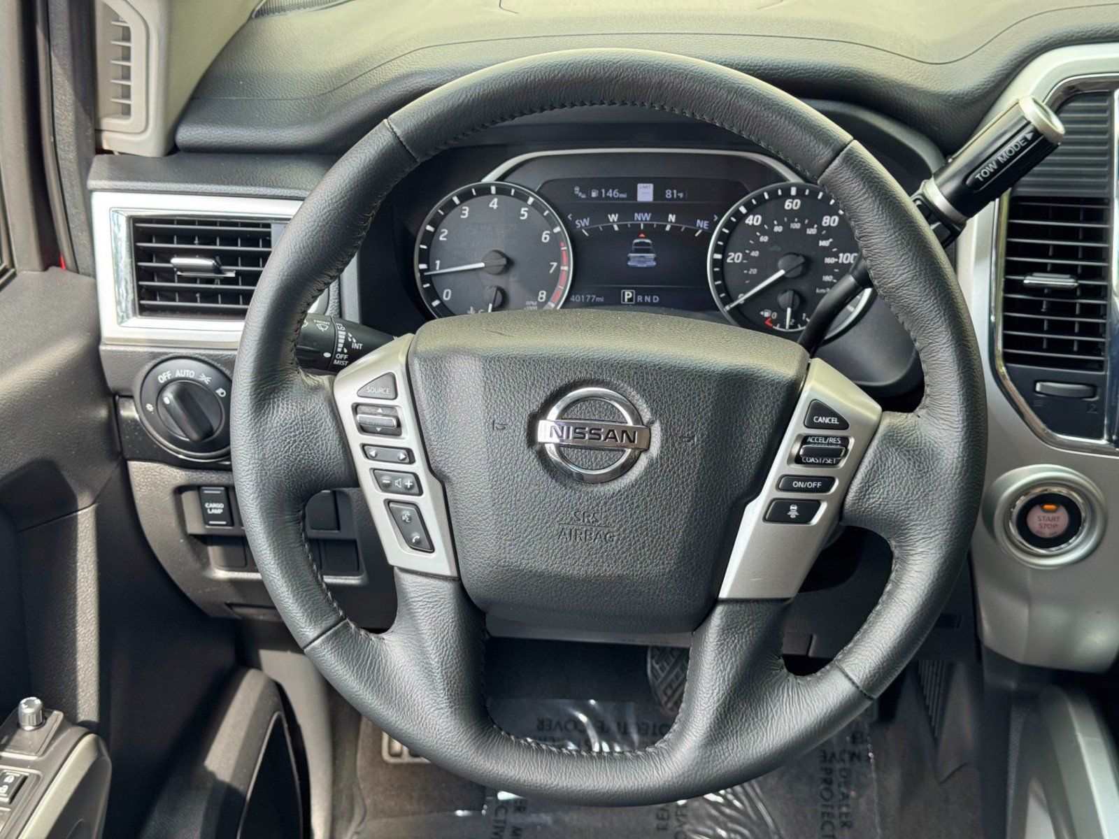 Used 2021 Nissan Titan SV w/ SV Convenience Package RWD image 17