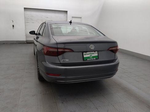 Used 2021 Volkswagen Jetta SE w/ SE Cold Weather Package image 5