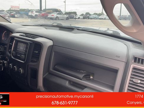 Used 2018 RAM 1500 Express w/ Express Value Package AWD/4WD image 9