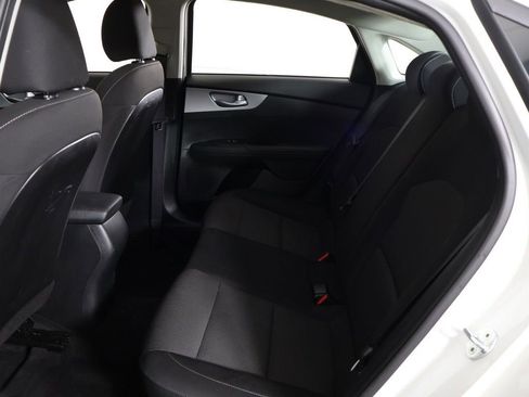Used 2022 Kia Forte LXS w/ LXS Technology Package FWD image 30