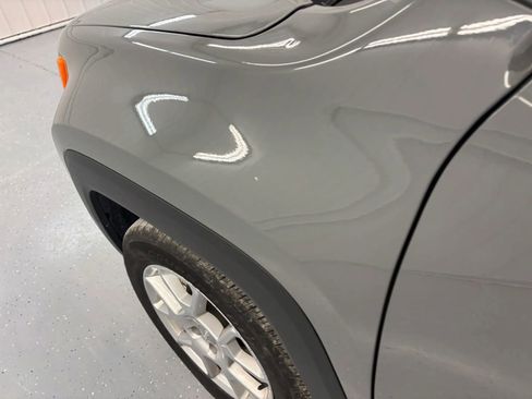 Used 2021 Jeep Renegade Latitude image 19