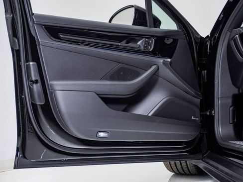 New 2026 Porsche Panamera 4 image 25