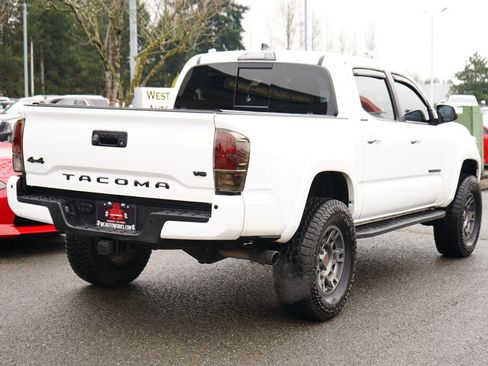 Used 2019 Toyota Tacoma Limited image 5