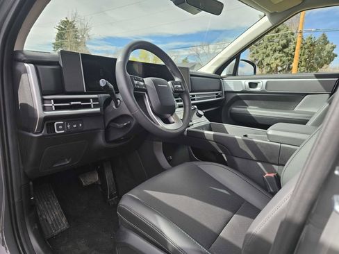 Used 2025 Hyundai Santa Fe SEL image 10