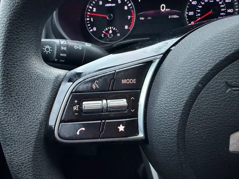 Used 2023 Kia Forte LXS FWD image 13