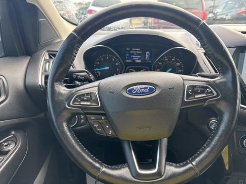 Used 2017 Ford Escape Titanium w/ Equipment Group 301A AWD/4WD image 23