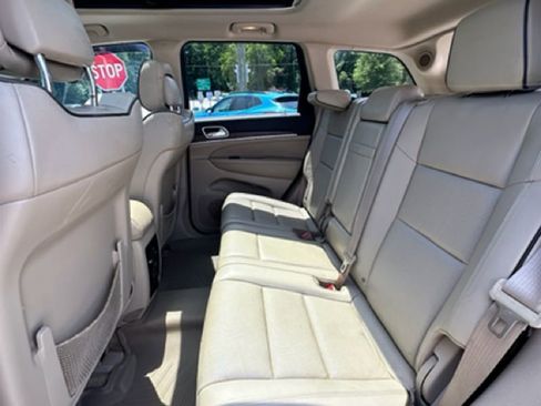 Used 2015 Jeep Grand Cherokee Overland AWD/4WD image 19