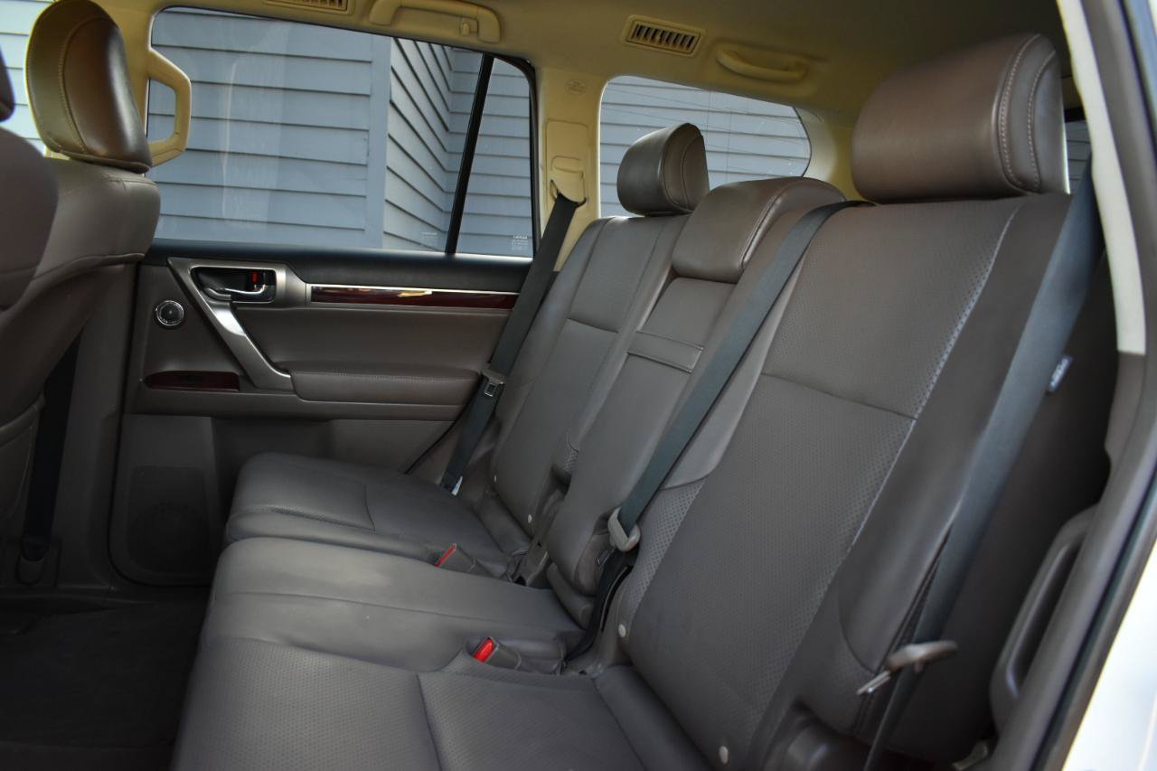 Used 2016 Lexus GX 460 Luxury AWD/4WD image 28