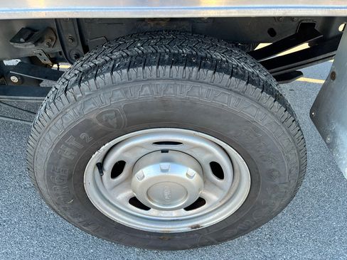 Used 2017 Ford F250 XL image 9