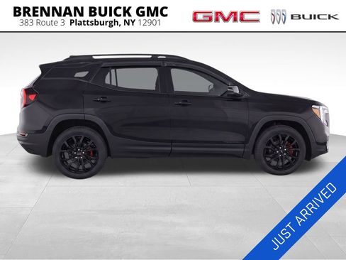Certified 2023 GMC Terrain SLT w/ Elevation Edition AWD/4WD image 6