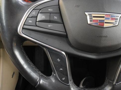 Used 2018 Cadillac XT5 Luxury w/ Driver Awareness Package image 16