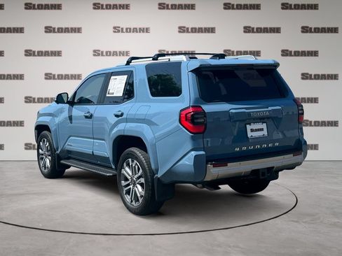 Used 2025 Toyota 4Runner Limited AWD/4WD image 3