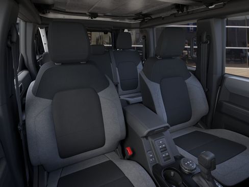 New 2026 Ford Bronco 4-Door AWD/4WD image 36