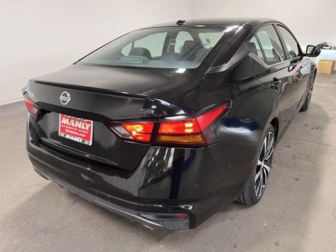 Used 2022 Nissan Altima 2.5 SR image 3