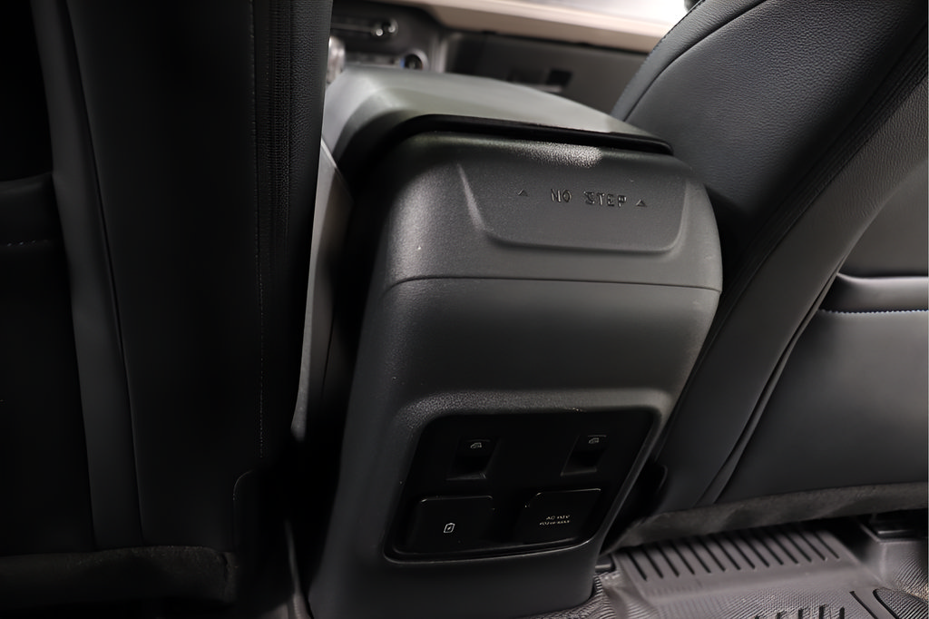 Used 2022 Ford Bronco Wildtrak AWD/4WD image 25