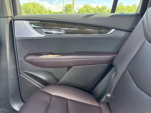 Used 2023 Cadillac XT6 Premium Luxury w/ Technology Package FWD image 15
