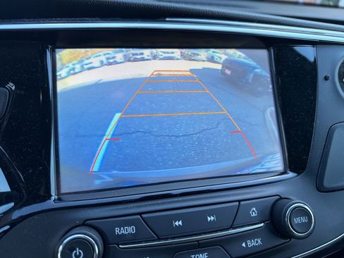 Used 2017 Buick Envision Essence image 8