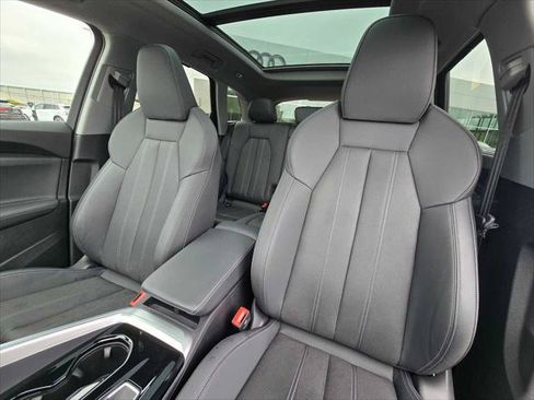 Used 2025 Audi Q5 Premium Plus w/ Premium Plus AWD/4WD image 22