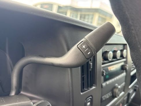 Used 2025 Chevrolet Express 3500 LT w/ LT Preferred Equipment Group RWD image 16