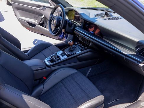 Certified 2025 Porsche 911 Carrera T RWD image 7