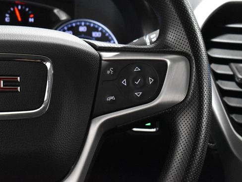 Used 2023 GMC Acadia SLE w/ Driver Convenience Package image 10