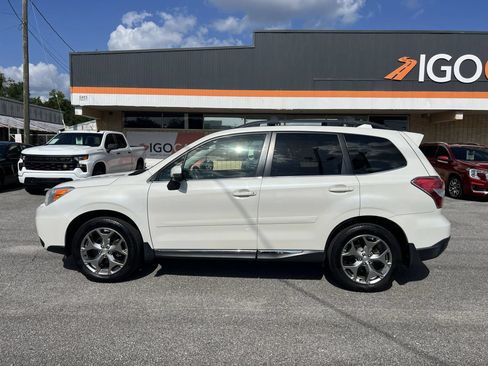 Used 2016 Subaru Forester 2.5i Touring w/ Eyesight & Navigation System AWD/4WD image 10